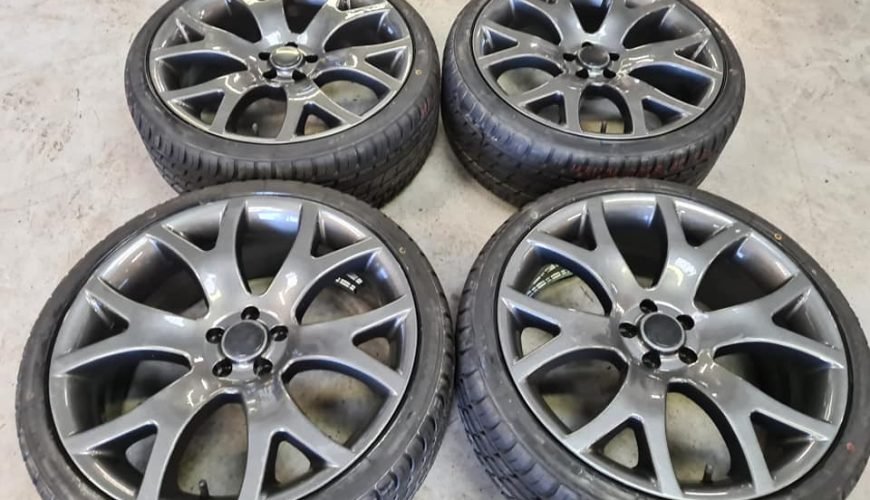1-1-3butqvz3kbjr6sv57xvcwa.jpg 19" TIGER CLAW STYLE WHEELS / TYRES 5 X 100 8 X 19" - Image 1