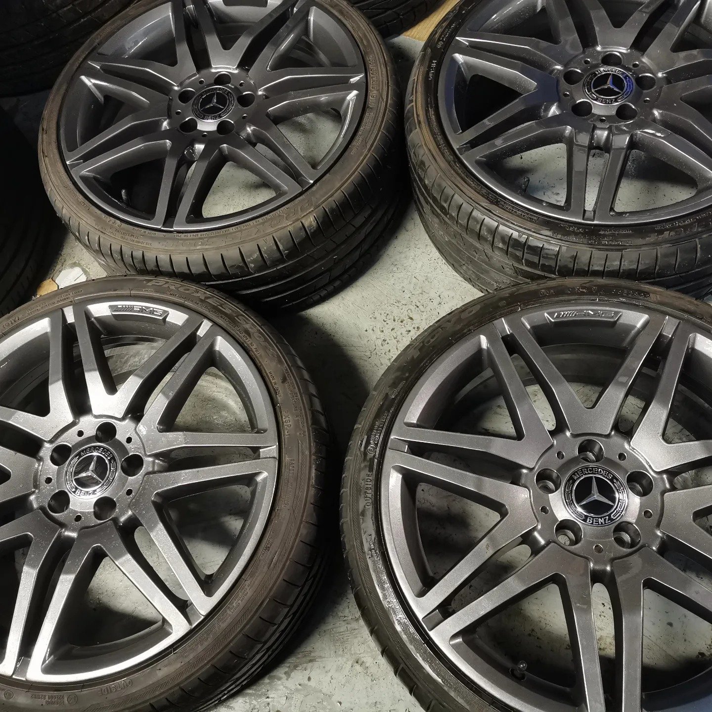 1-1-8-1.jpg 19" GENUINE MERCEDES AMG ALLOY WHEELS / TOYO PROXES TYRES - Image 1