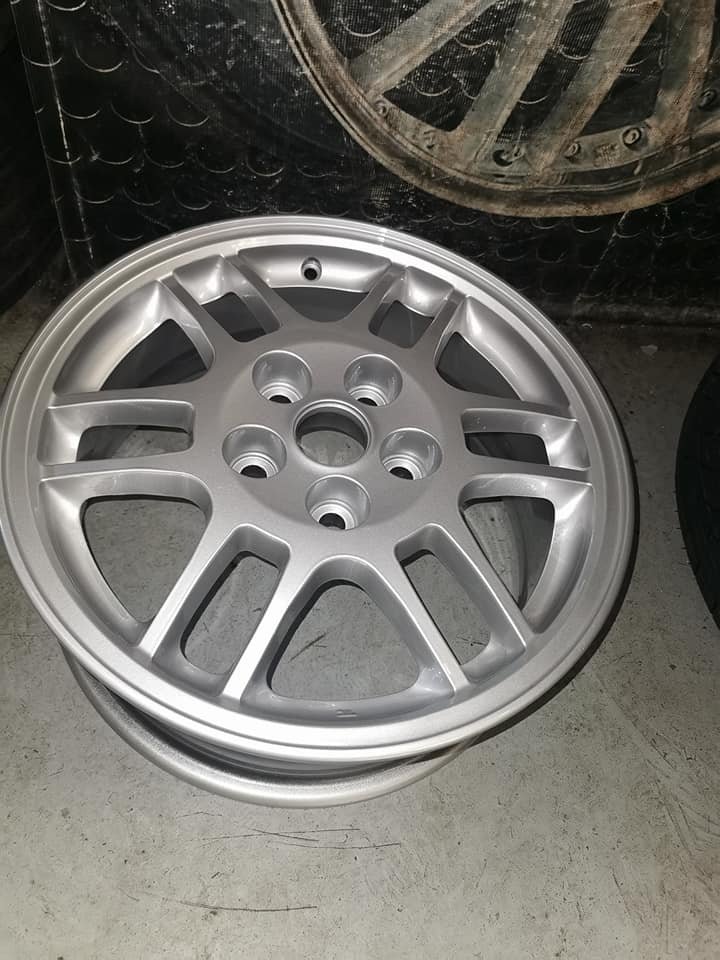 1-12-1.jpg 16" GENUINE MITSUBISHI EVO 4 O Z RACING F1 WHEELS - Image 1