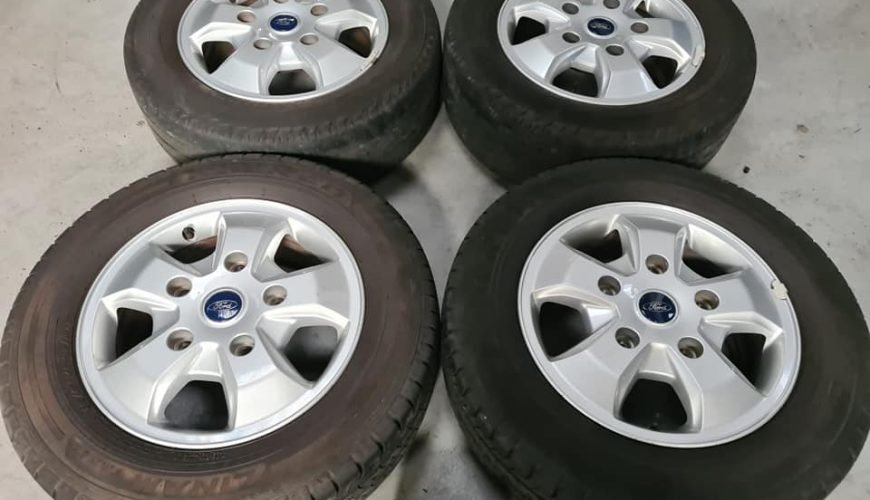 1-4-3bs8h1ky8s8sb23iexiaru.jpg 16" GENUINE FORD TRANSIT CUSTOM ALLOY WHEELS / TYRES - Image 1
