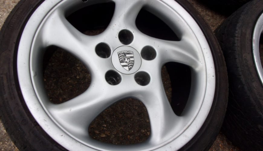 108_0531-1-38r9vgkodb41am7f4j3eoa.jpg 18" PORSCHE CARRERA CUP 3 STYLE ALLOY WHEELS / TYRES - Image 1