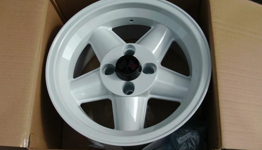 11898685_804371673016886_2089126948111548111_n-332nj5o2wzsuu6izplui2y.jpg 15" REVOLUTION 5 SPOKE RALLY WHEELS - Image 1