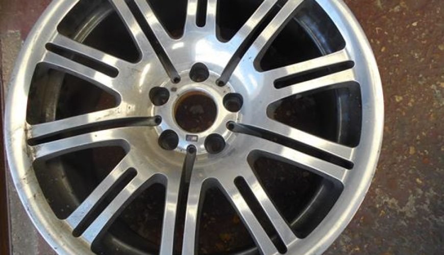 13043587_941148079339244_3021814481529720400_n-332rzvbctapqfz2desuj2i.jpg 19" GENUINE BMW M3 REAR WHEEL 9.5 X 19 - Image 1