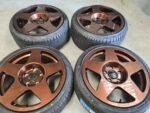 18" GENUINE 1552 TARMAC ALLOY WHEELS / NEW TYRES