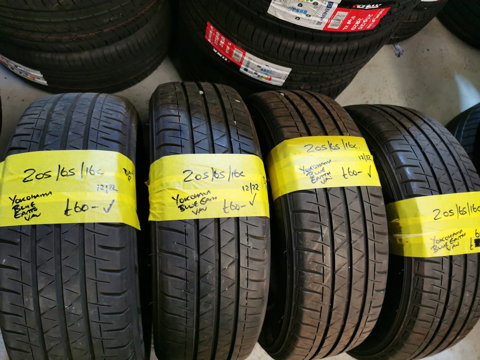 nor 205 / 65 / 16C Yokohama Blue Earth Van Tyres - Image 1