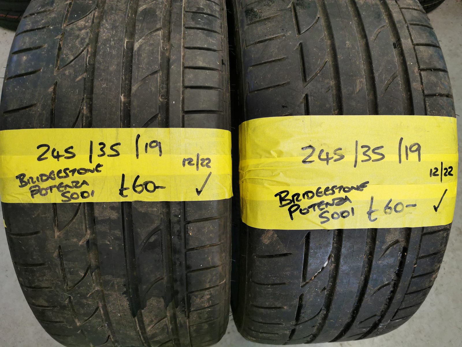 245-35-19-bridgestone-potenza-s001-1.jpg 235 / 35 / 19 Bridgestone Potenza Re050a Run Flat Tyres - Image 1