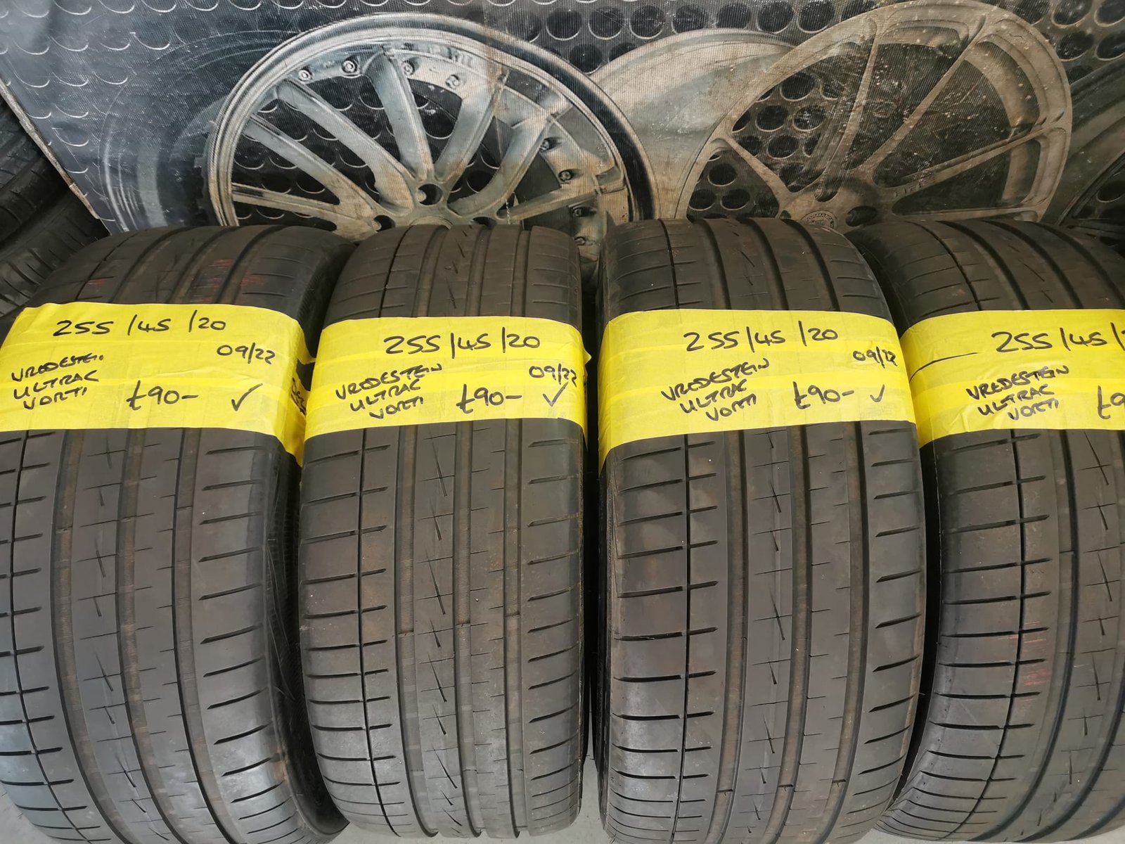 255-45-20-VREDESTEIN-1.jpg 255 / 45 / 20 Vredestein Ultrac Vorti Tyres - Image 1