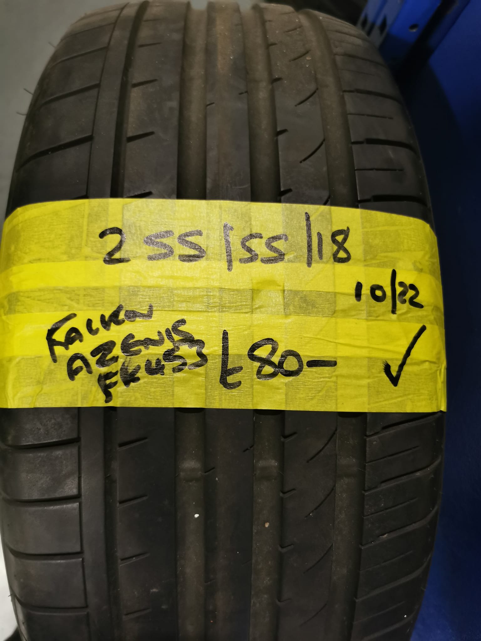 255-55-18-falken-azenis.jpg 255 / 55 / 18 Falken Azenis Fk 453 Tyre - Image 1