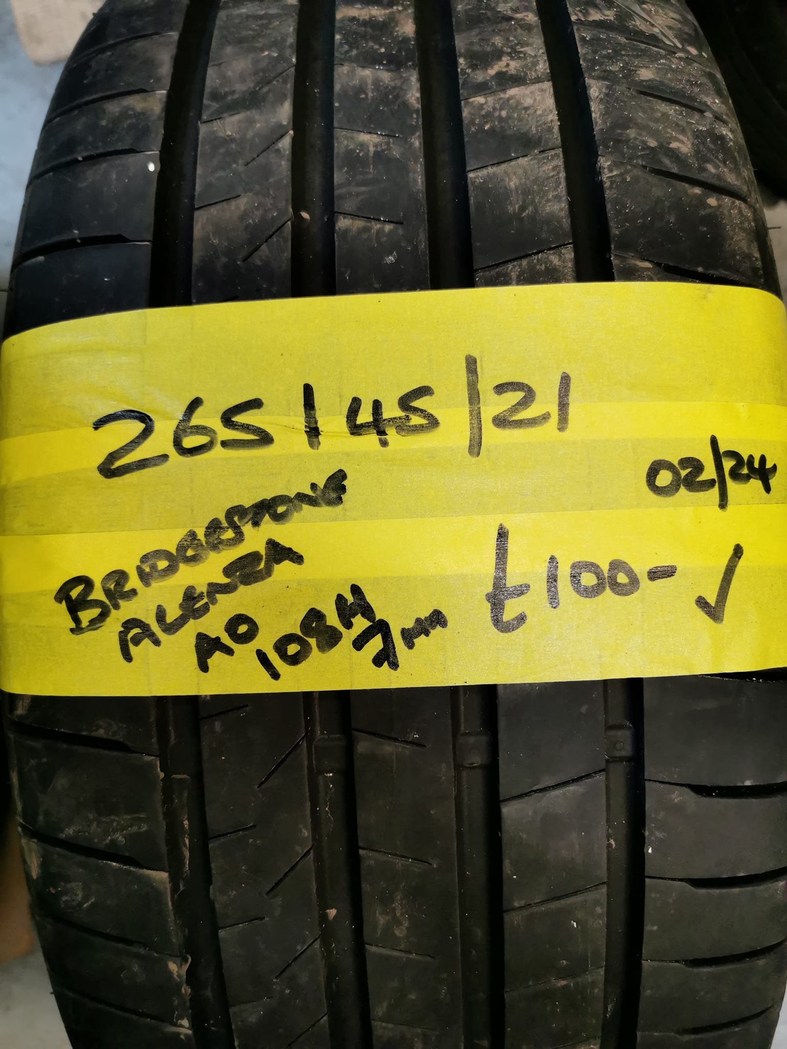 qrf 265 / 45 / 21 BRIDGESTONE ALENZA AO TYRE 108 H - Image 1
