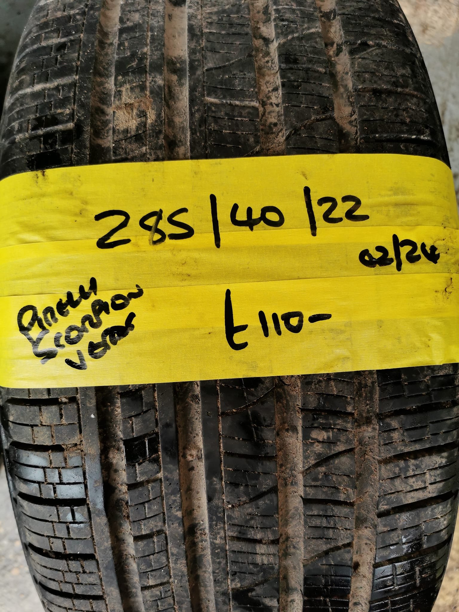 qrf 285 / 40 / 22 PIRELLI SCORPION VERDE TYRE - Image 1