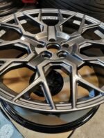22" Genuine Velare VLR 02 Alloy Wheels - Image 2