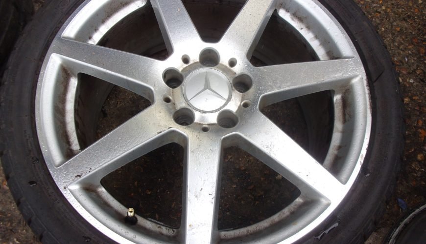 68715474_2311951798925525_4103018790860619776_o-394stodsfnhn4o2f17qw3u.jpg 18" GENUINE AMG ALLOY WHEEL – 8.5 X 18" – REAR - Image 1