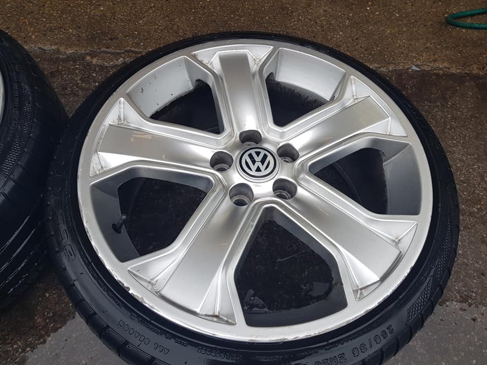 73206441_2480845678702802_4732047125368537088_n.jpg 20" STORMER ALLOY WHEELS / TYRES - VOLKSWAGEN T5 / T6 - Image 1