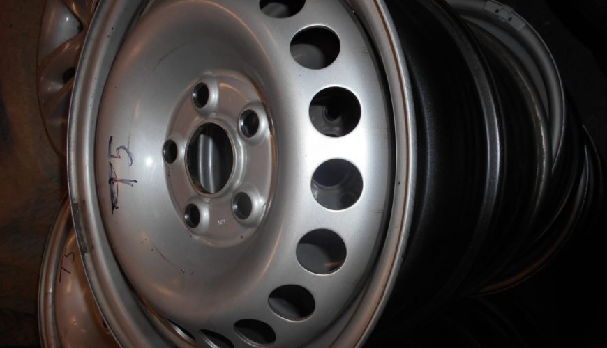 DSCN1612-332srkgun8o5kyt25c23uy.jpg 16″ VOLKSWAGEN T5 / T6 WHEELS – BLUE MOTION ETC - Image 1