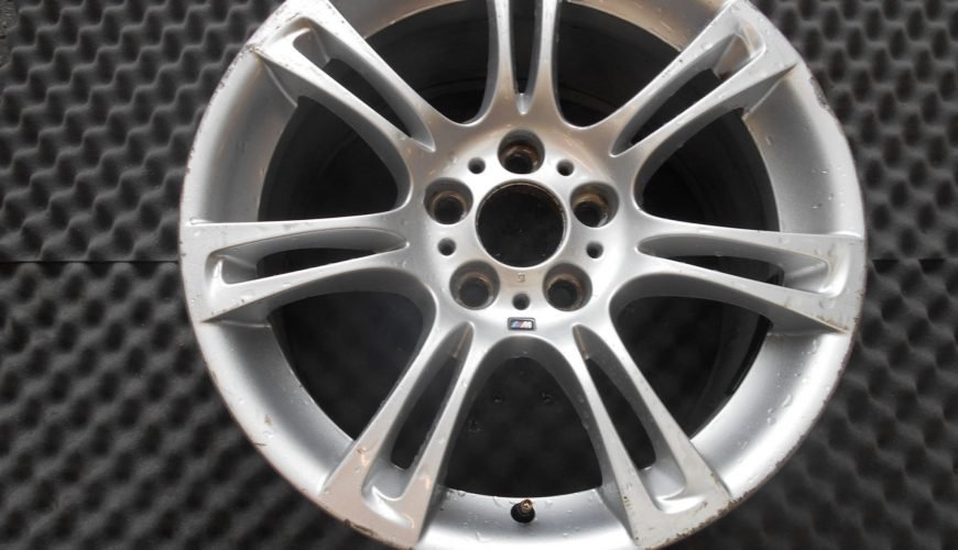 DSCN1649-332rvc80livb506rgevfuy.jpg 18" GENUINE BMW MOTORSPORT STYLE 350 ALLOY WHEEL - Image 1