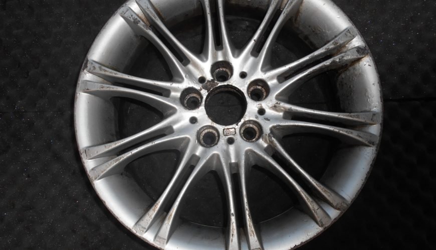 DSCN1655-332rv62dd6r2ymm1kytb7u.jpg 18" BMW MV2 STYLE ALLOY WHEEL - Image 1
