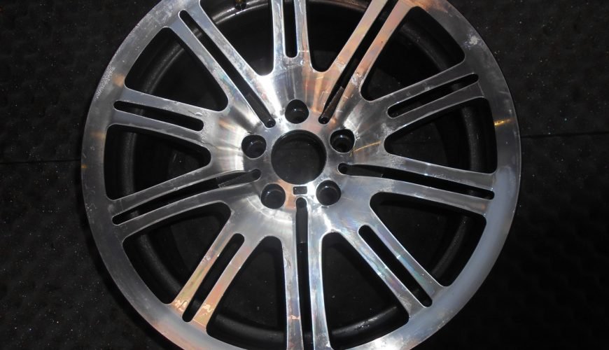 DSCN1658-332rv36c0ghr1ifzq1k8ay.jpg 18" BMW M3 STYLE ALLOY WHEEL - Image 1