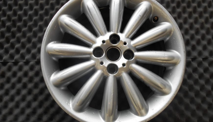 DSCN1705-332rtg4cixz8upm8owo1ze.jpg 17" GENUINE BMW MINI COOPER S R56 ALLOY WHEEL - Image 1
