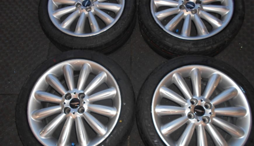 DSCN1733-332njvsxxuo0w9sbtsavwq.jpg 17" GENUINE BMW MINI COOPER S R56 ALLOY WHEELS / NEW TYRES - Image 1