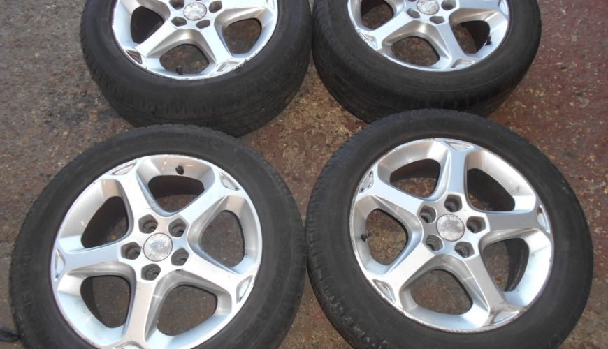 DSCN1766-332nhwk6tyg94rk0fmh3wq.jpg 16" GENUINE FORD BORBET ALLOY WHEELS / TYRES - FORD FOCUS - Image 1