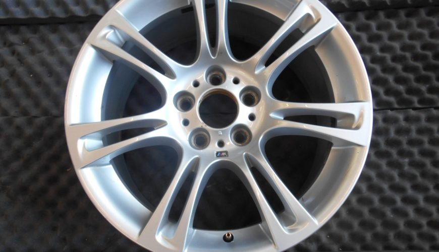 DSCN1780-332nheue6pap9xb34henm2.jpg 18" GENUINE BMW MOTORSPORT STYLE 350 ALLOY WHEEL - Image 1