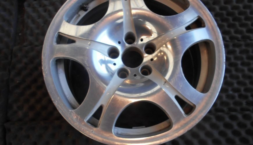 DSCN1784-332nhb77s7u8oinsyd1n2i.jpg 19" GENUINE BMW STYLE 62 ALLOY WHEEL - Image 1