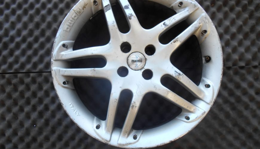 DSCN1793-332nh4x1pl6tq3c7p1sutm.jpg 18" MOMO SPORT ALLOY WHEEL - 4 X 100 - VAUXHALL / RENAULT ETC - Image 1
