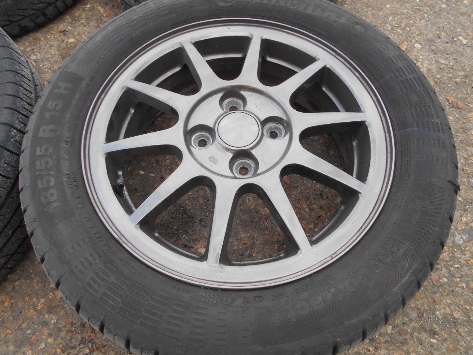 DSCN1968.jpg 15" SUZUKI IGNIS SPORT ALLOY WHEELS / TYRES - Image 1