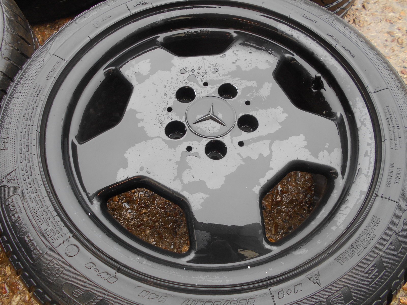 DSCN2021.jpg 17" MERCEDES VITO ALLOY WHEELS / TYRES - Image 1