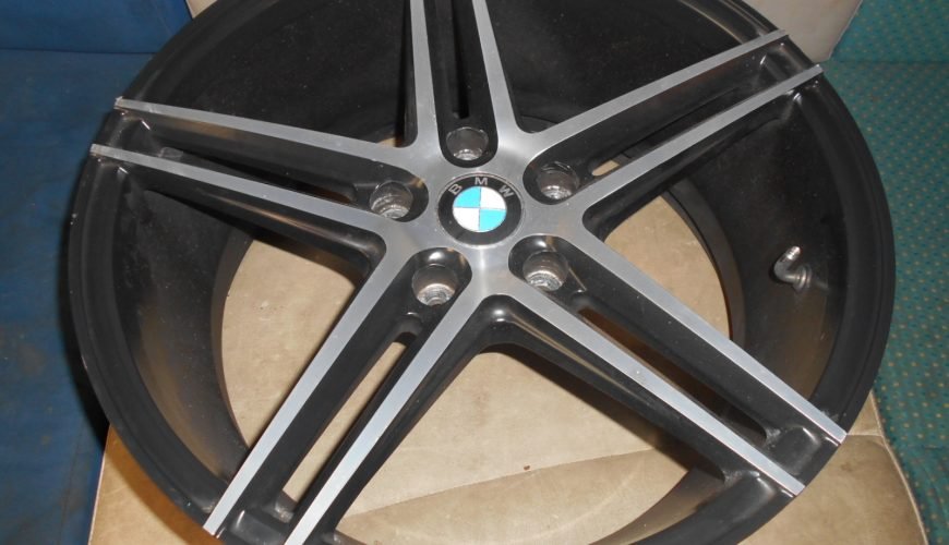 DSCN2110-33apcsgkwbt66k76mwlgqy.jpg 18" GENUINE CALIBRE CCS ALLOY WHEEL - 8 X 18" - BMW - Image 1
