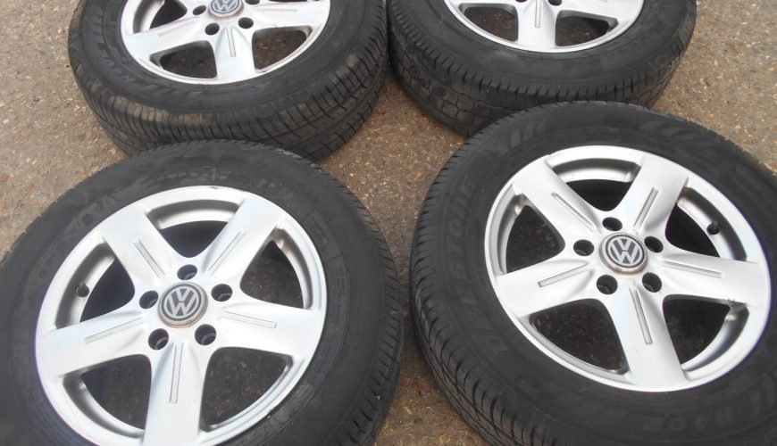 DSCN2322-33o0r678n3cimae3ou0z62.jpg 16″ VOLKSWAGEN T5 ALLOY WHEELS / TYRES - Image 1