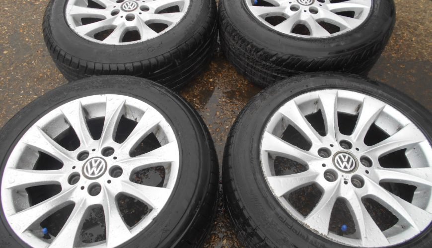 DSCN2468-33wlu3yqd86jf4qphdeqru.jpg 17″ VOLKSWAGEN T5 ALLOY WHEELS / TYRES - Image 1