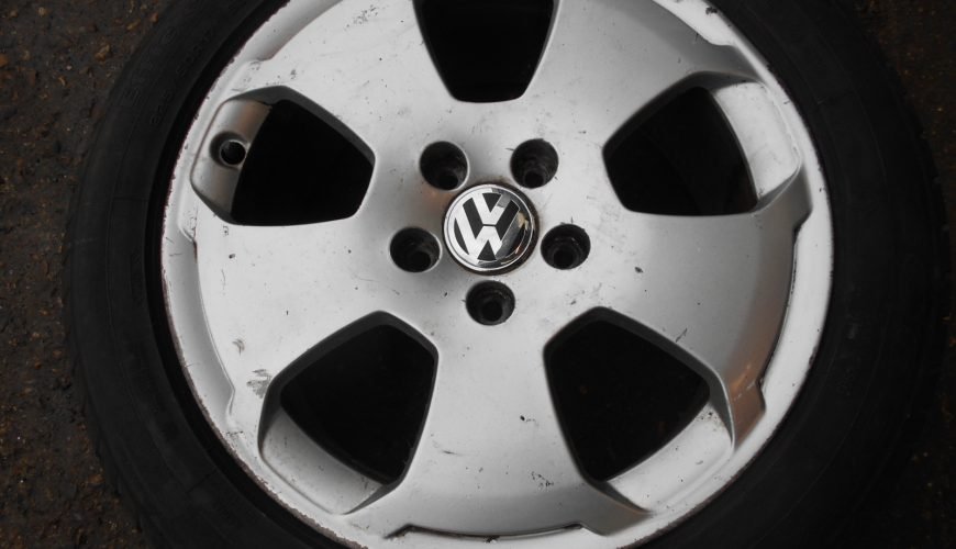 DSCN2828-35ung8c9281up2jdos2x3e.jpg 17" VOLKSWAGEN T4 ALLOY WHEELS / TYRES - Image 1