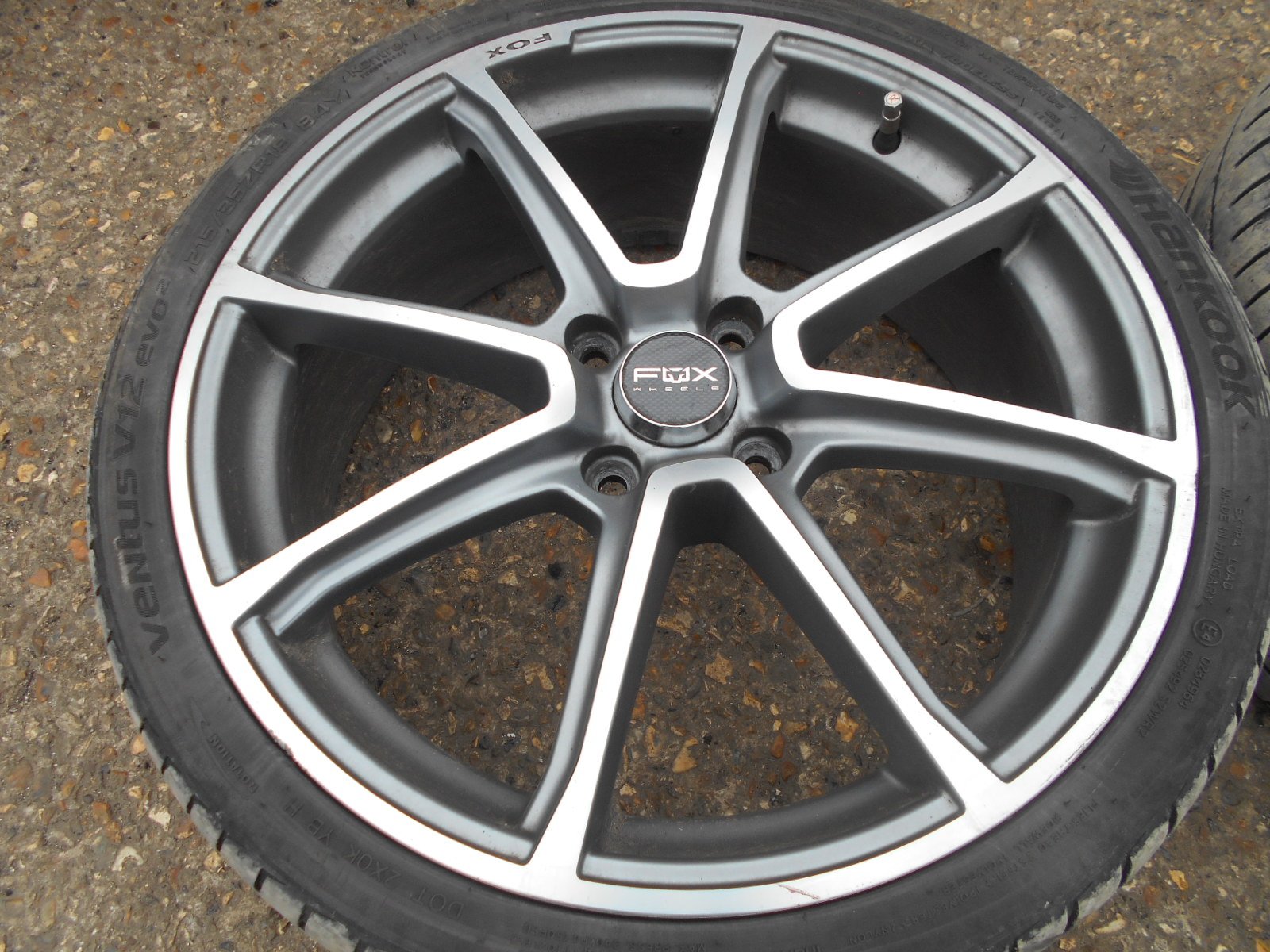 DSCN2885.jpg 18" FOX RACING FX2 ALLOY WHEELS / TYRES - Image 1