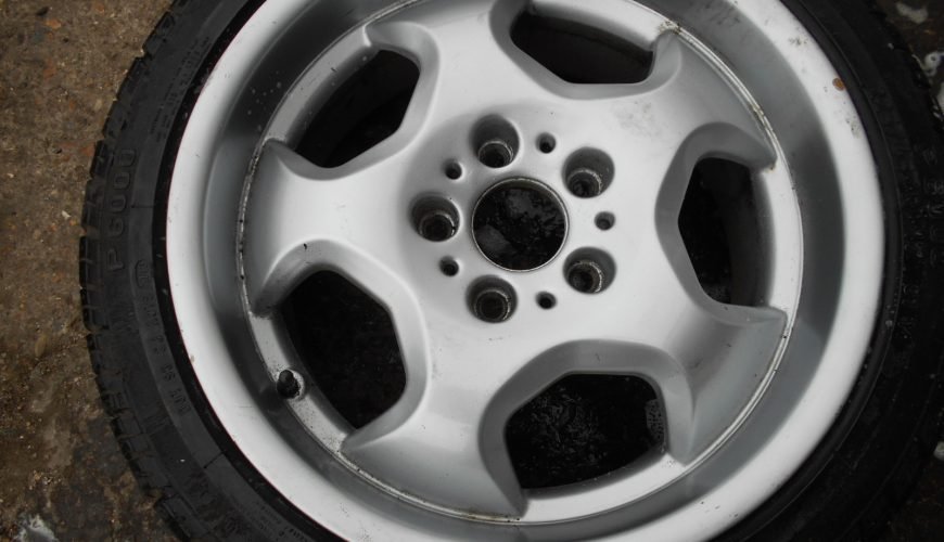DSCN2970-366ze9ncqoqucgvpeozgui.jpg 17" BMW M3 CONTOUR STYLE ALLOY WHEEL / TYRE - Image 1
