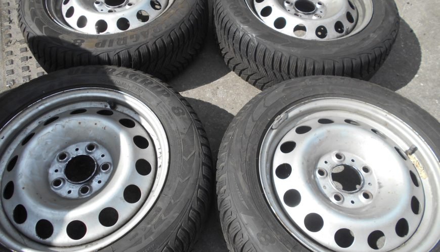 DSCN3366-36nwuq8xjtuatwkykf1rey.jpg 16" MINI COUNTRYMAN WHEELS / GOODYEAR ULTRAGRIP 8 TYRES - Image 1