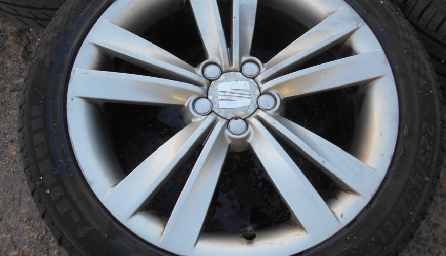 DSCN3728-372mwdwvxbqejx4wey4lje.jpg 17" SEAT FR ALLOY WHEELS / TYRES - Image 1