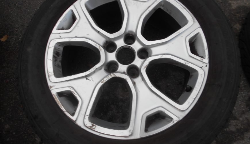 DSCN4106-37hacarjibjpqy2vvyi6mi.jpg 18" JEEP RENEGADE ALLOY WHEEL / TYRE - Image 1