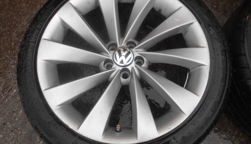 DSCN4654-38qnsp3q7e9dfyacnd69sa.jpg 18" VOLKSWAGEN SCIROCCO STYLE ALLOY WHEELS / TYRES - Image 1