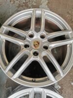19" GENUINE PORSCHE CAYENNE TURBO ALLOY WHEELS - 8.5 X 19" - Image 6