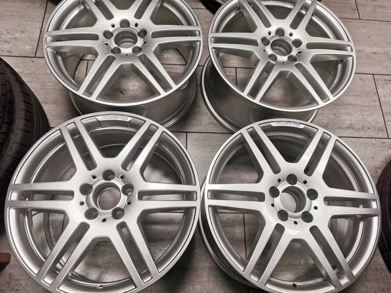 image-25.jpeg 18" GENUINE MERCEDES AMG E CLASS ALLOY WHEELS - Image 1