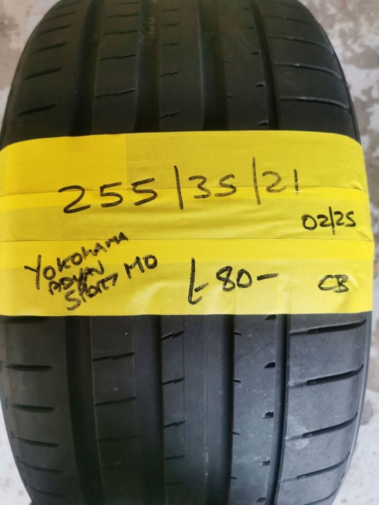 255 / 35 / 21 YOKOHAMA ADVAN SPORT MO TYRE - FITTING AVAILABLE