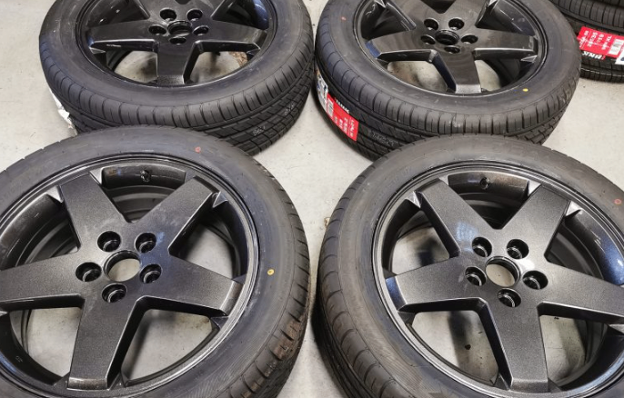 image-5.png 18" VAUXHALL VIVARO / RENAULT TRAFIC ALLOY WHEELS / TYRES - Image 1