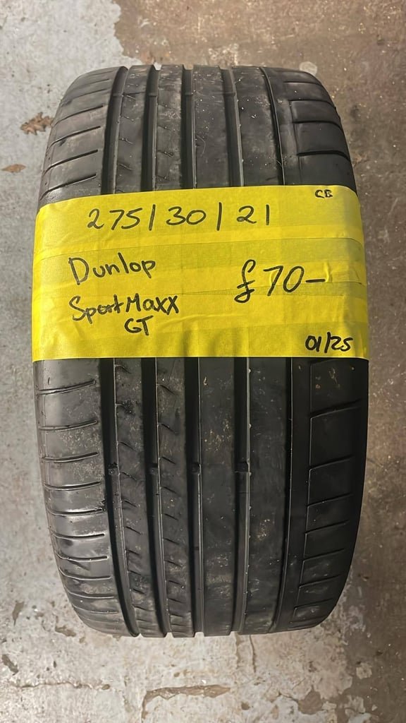 275 / 30 / 21 DUNLOP SPORT MAXX GT TYRE - FITTING AVAILABLE