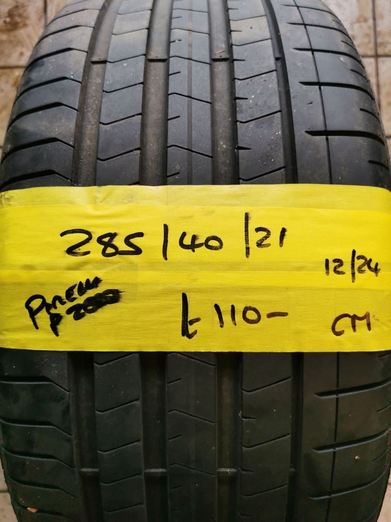 285 / 40 / 21 PIRELLI P ZERO TYRE - FITTING AVAILABLE